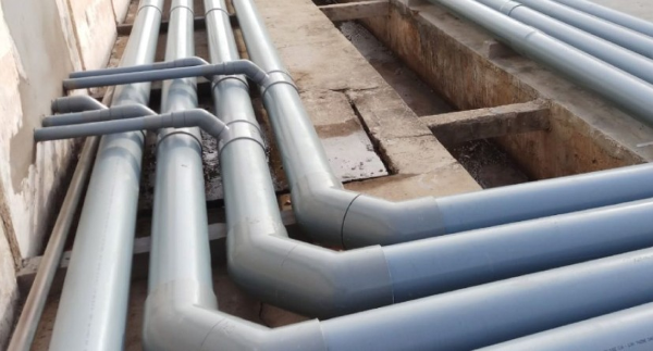 dùng ba chạc cong PVC-U trong hệ thống thoát đứng