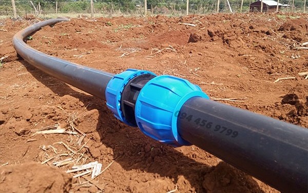sử dụng ống nối thẳng hdpe tiền phong